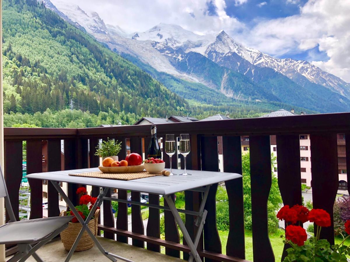 Mont Blanc 43, Vue Mont Blanc , Balcon, Parking Apartman Chamonix Kültér fotó