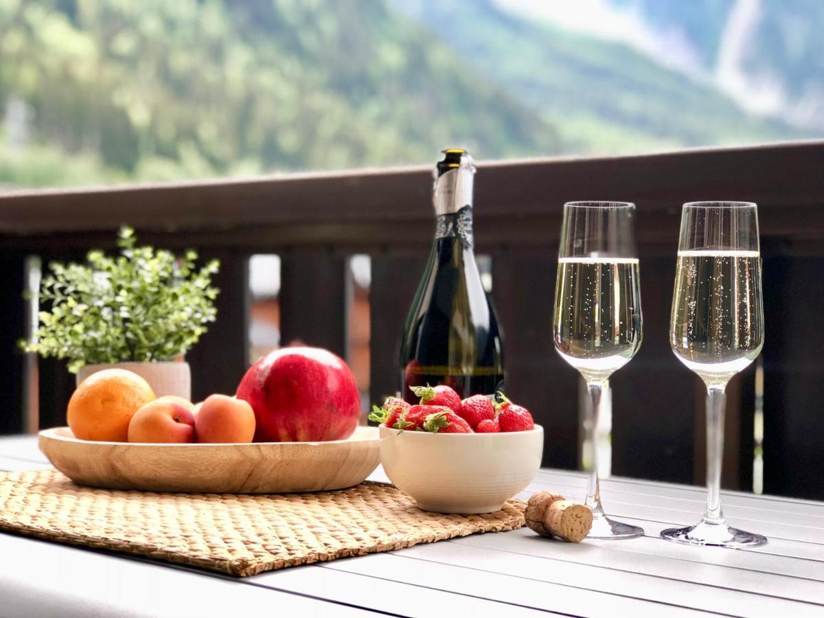 Mont Blanc 43, Vue Mont Blanc , Balcon, Parking Apartman Chamonix Kültér fotó